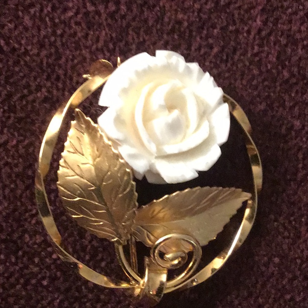 Brooch